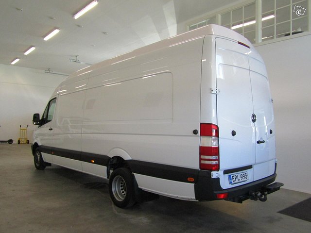 Mercedes-Benz Sprinter 16