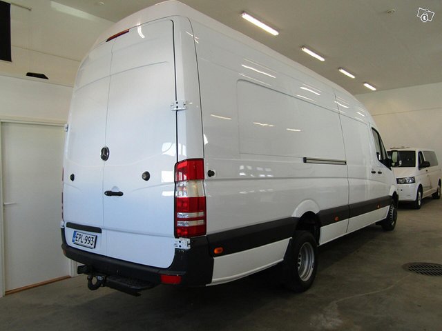 Mercedes-Benz Sprinter 17