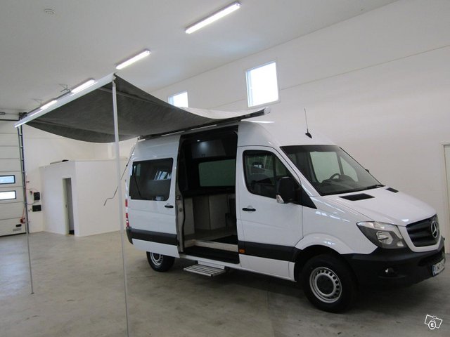 Mercedes-Benz Sprinter 4