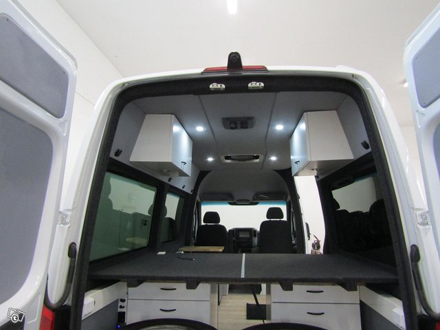 Mercedes-Benz Sprinter 6