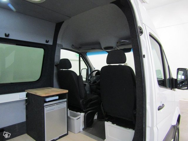 Mercedes-Benz Sprinter 10