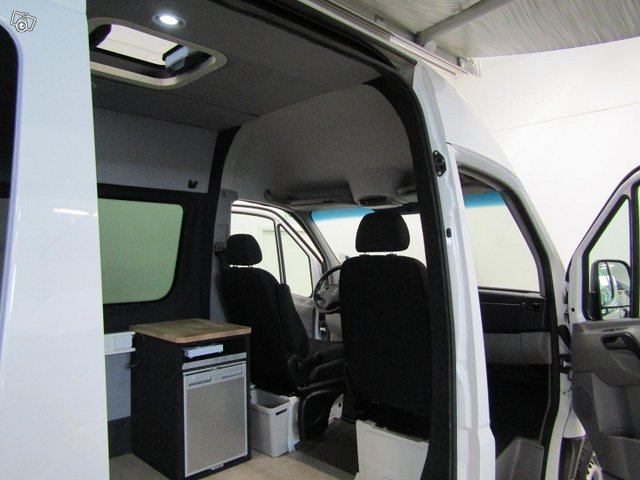 Mercedes-Benz Sprinter 12