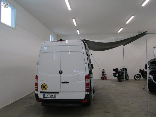 Mercedes-Benz Sprinter 14