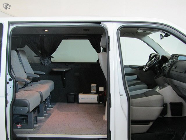 Volkswagen Transporter 2