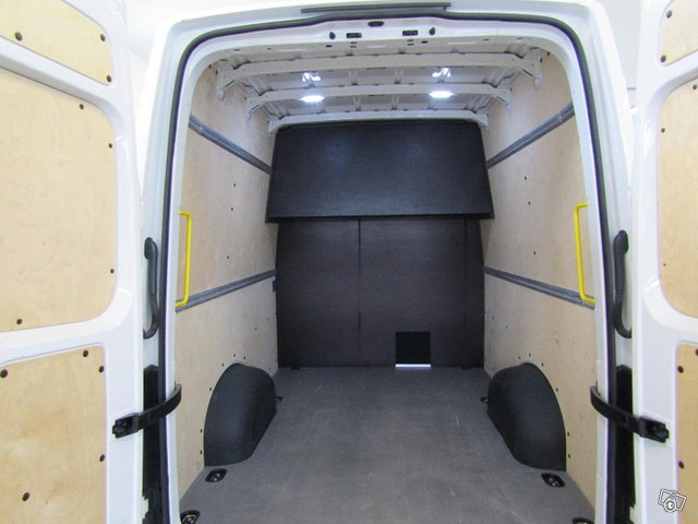 Volkswagen Crafter 15