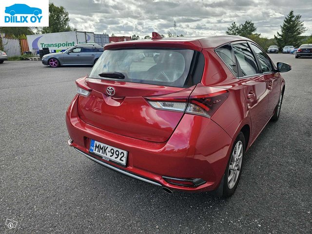 Toyota Auris 16