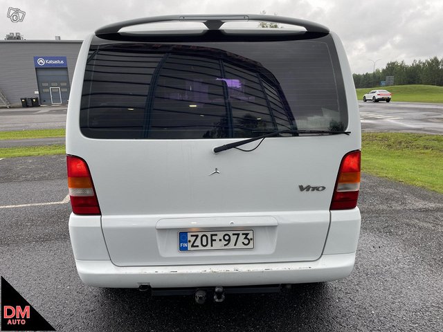 Mercedes-Benz Vito 11