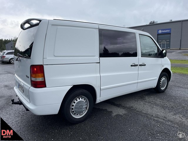 Mercedes-Benz Vito 12