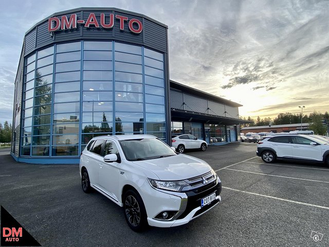 Mitsubishi Outlander PHEV 5