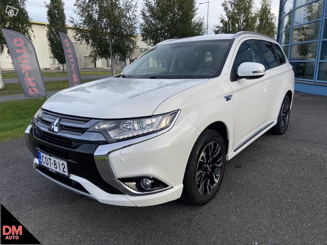 Mitsubishi Outlander PHEV 25