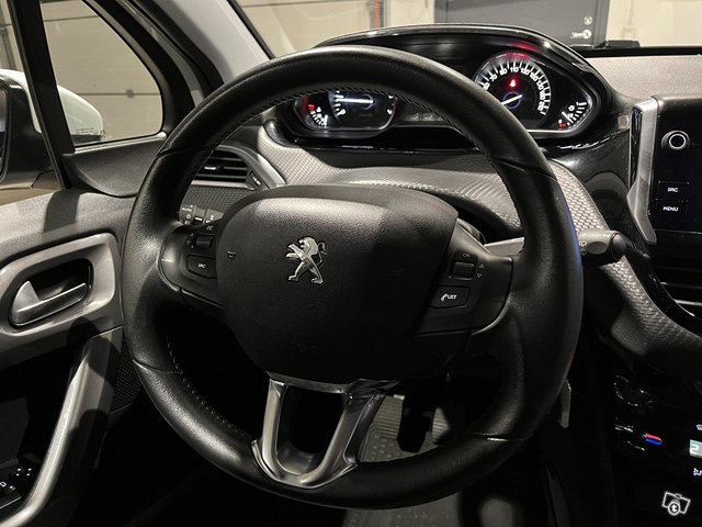 Peugeot 2008 3