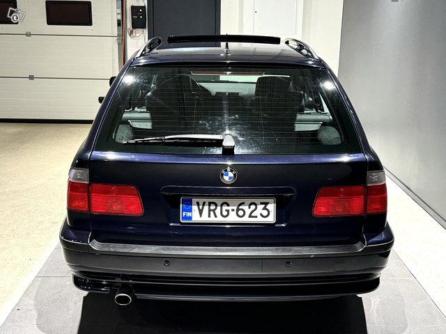 BMW 528 17