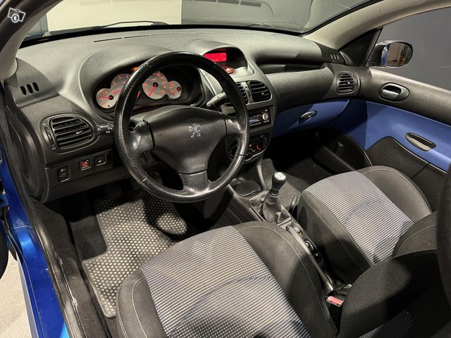 Peugeot 206 13