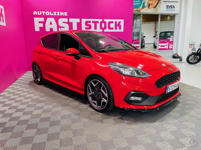 Ford Fiesta 12