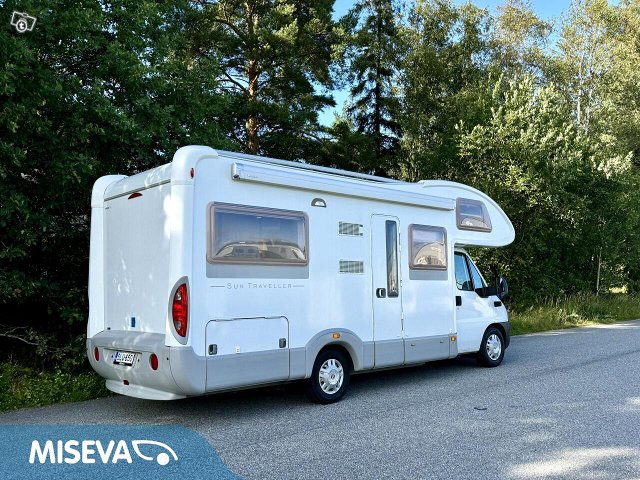 Knaus Suntraveller 655MF 2