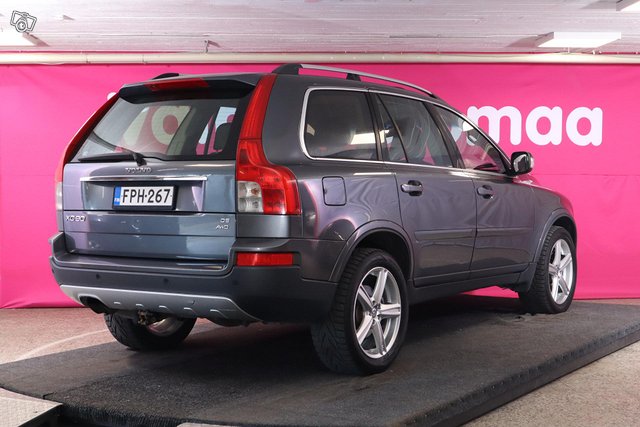 Volvo XC90 23