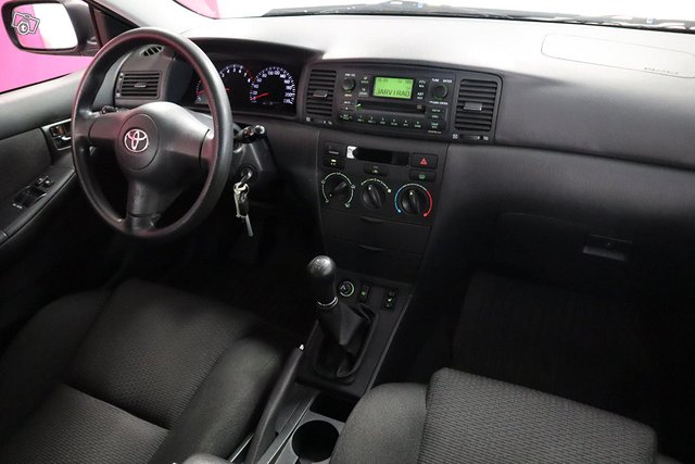 Toyota Corolla 4