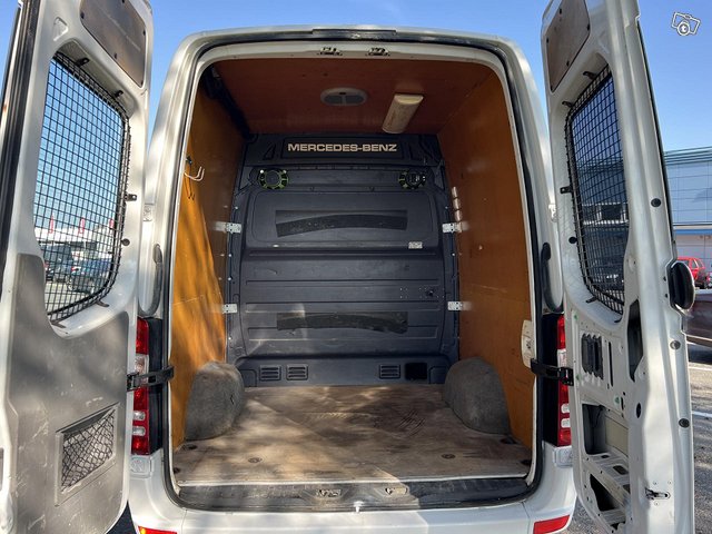 Mercedes-Benz Sprinter 18