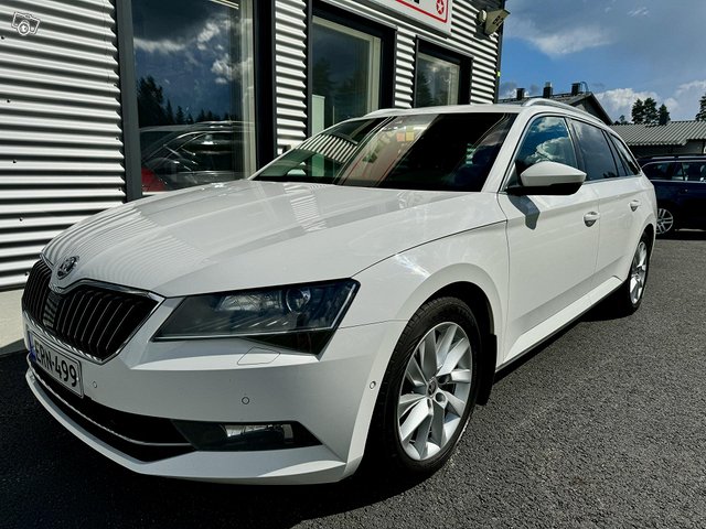 Skoda Superb 8