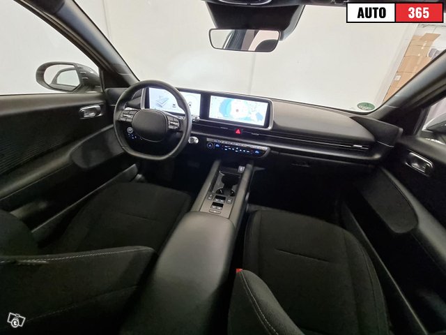 Hyundai Ioniq 6 12