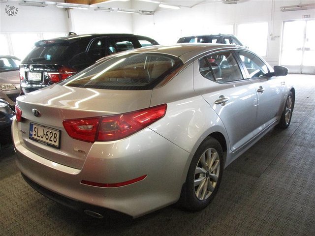 Kia Optima 8