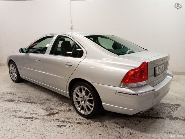 Volvo S60 5