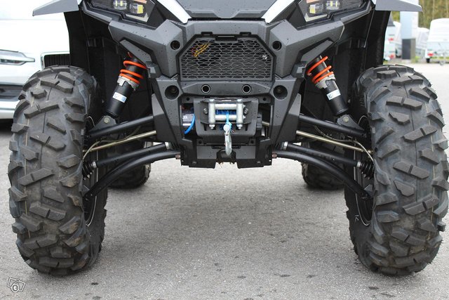 Polaris Sportsman 16