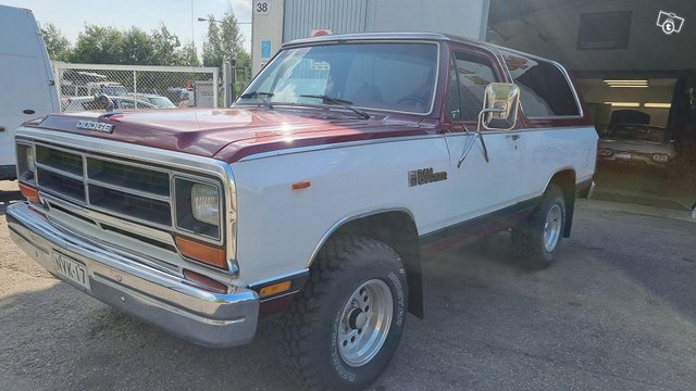 Dodge Ramcharger