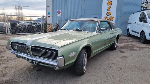 Mercury Cougar