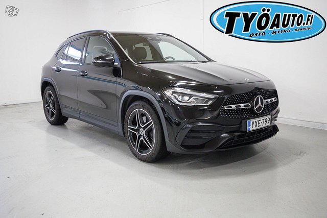 Mercedes-Benz GLA 6