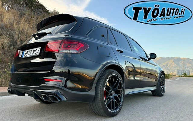 Mercedes-Benz GLC 63 AMG 22