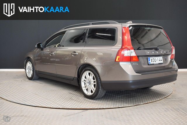 Volvo V70 19