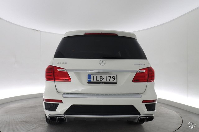 Mercedes-Benz GL 63 AMG 19