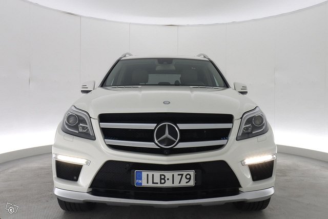 Mercedes-Benz GL 63 AMG 24