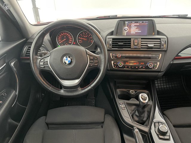 BMW 118 12