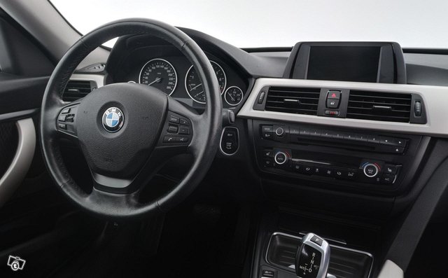 BMW 320 Gran Turismo 8