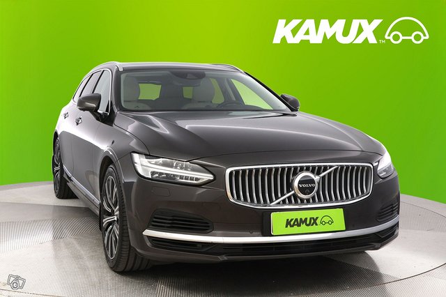 Volvo V90 8