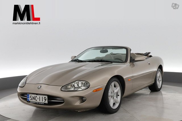 Jaguar XK8