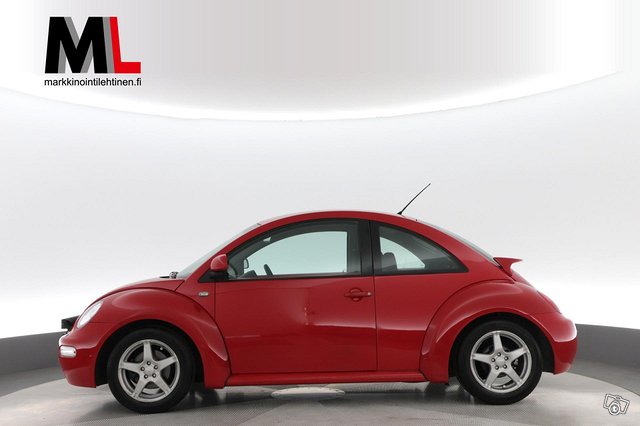 Volkswagen New Beetle 2