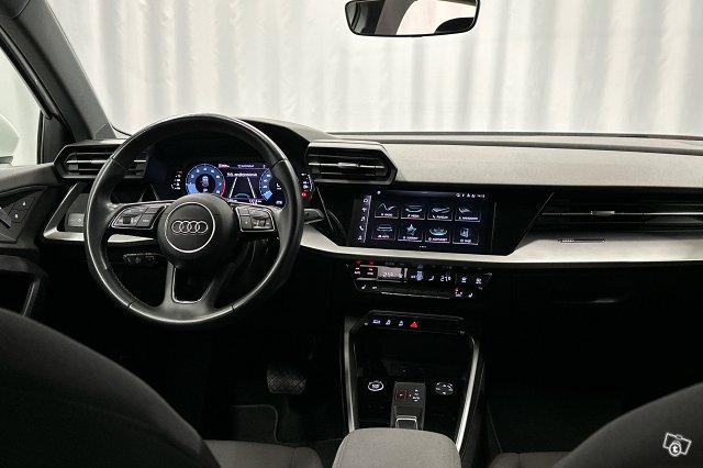 Audi A3 8