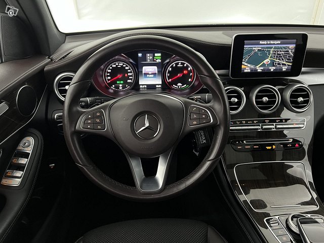 Mercedes-Benz GLC 3