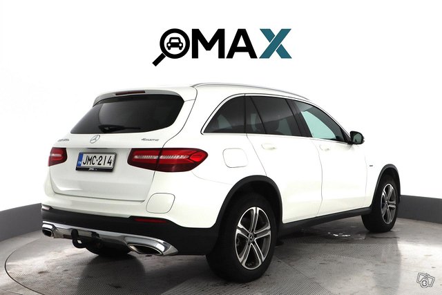 Mercedes-Benz GLC 10