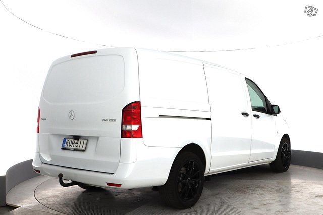 Mercedes-Benz Vito 13