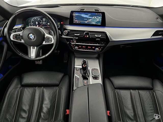 BMW 530 24