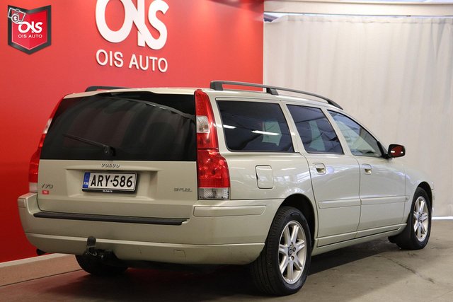 Volvo V70 13