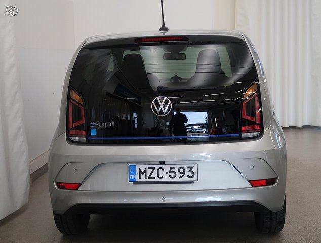 Volkswagen Up 4