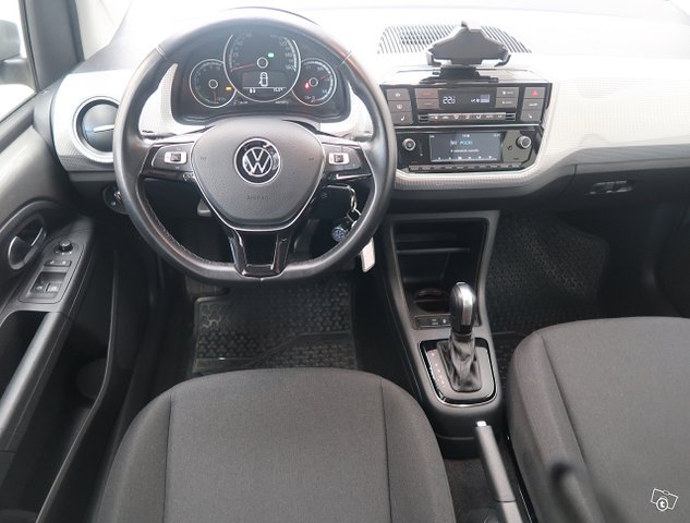 Volkswagen Up 8