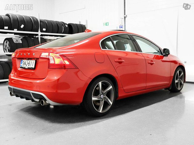 Volvo S60 13