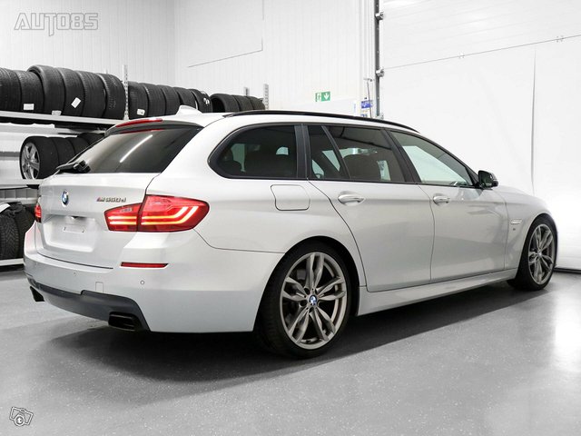 BMW M550d 13