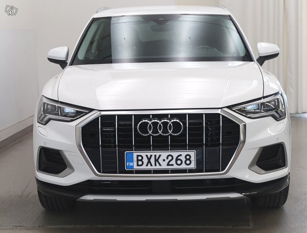 AUDI Q3 2